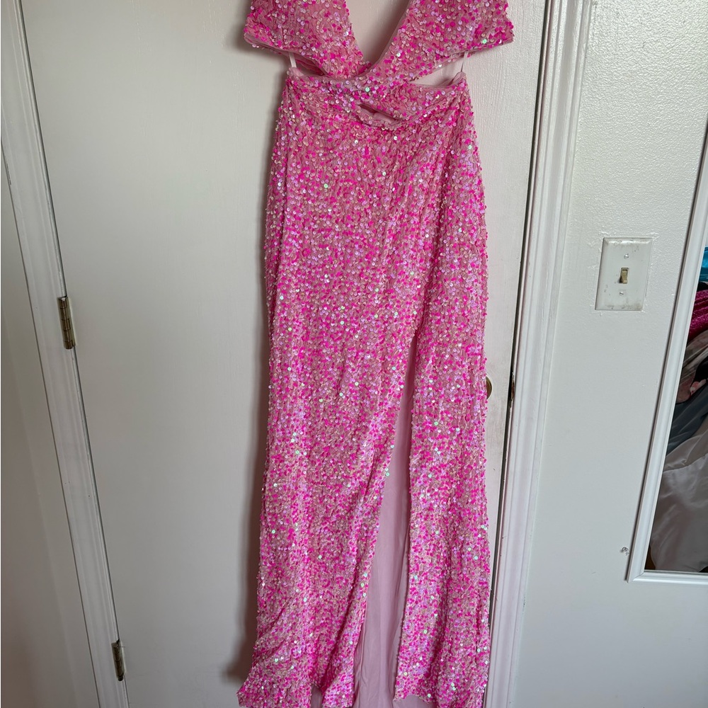 KISSPROM Mermaid V Neck Sequins Prom Dress with Slit in Light Pink